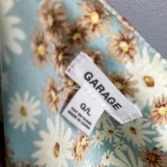 GARAGE Floral Printed Satin Handkerchief Tie Crop Top Sea-foam Blue Open Back L - Picture 7 of 10